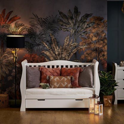 Stamford Luxe Sleigh 3 Piece Room Set - White